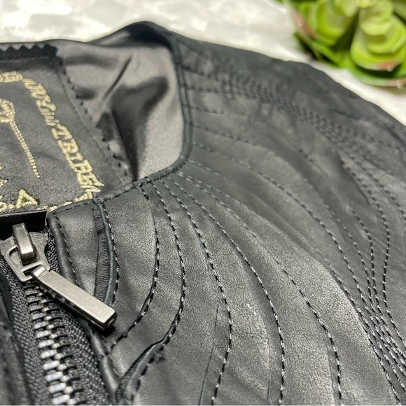 My Tribe Embroidered Leather Zip Front Sleeveless Vest in Black Womens Medium - Picture 4 of 13